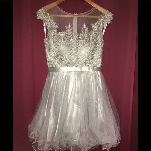 Dresses & Skirts - Formal Party Dress